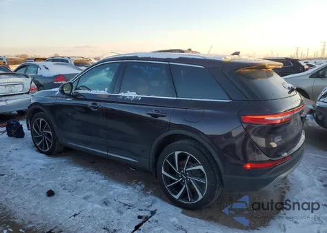 2023 Lincoln Corsair Reserve z USA, uszkodzony, nr VIN 5LMCJ2DA2PUL27472